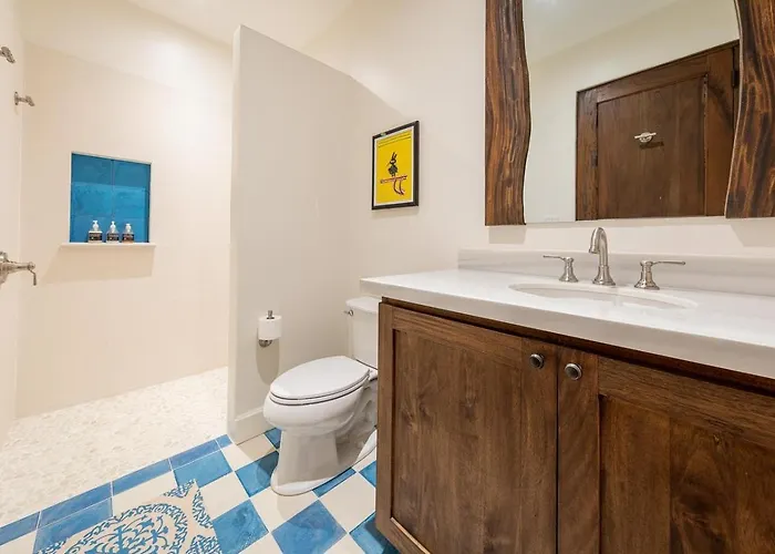 Villa 4 Bedroom Complex At Catalinas *