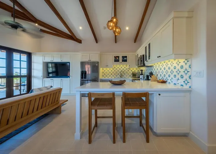 Villa 4 Bedroom Complex At Catalinas Playa Danta