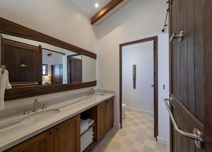 4 Bedroom Complex At Catalinas Villa *