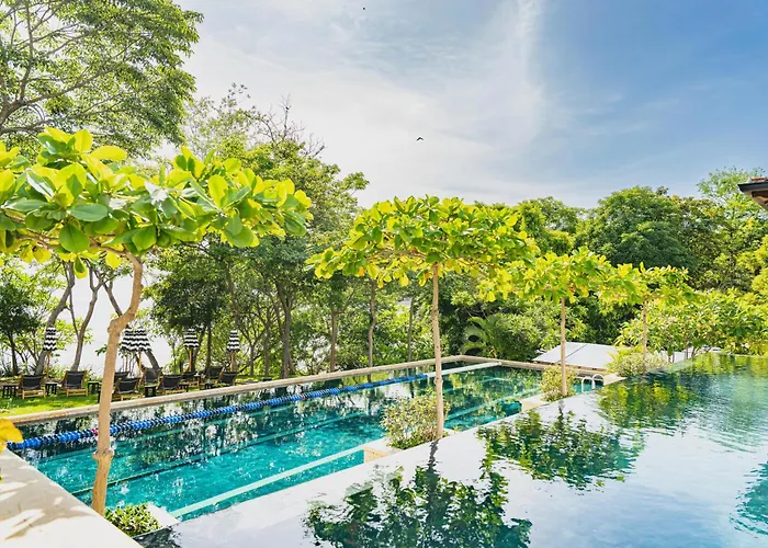 Villa 4 Bedroom Complex At Catalinas Playa Danta